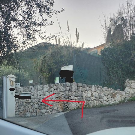 Le Mas D'Angeline, Vue Mer, Jardin Commun, Parking, Voiture Requise, 10 Min En Voiture De Monaco, Route Etroite, Pente Raide, Croisement Limite, Sea View, Shared Garden, Parking, Car Required, 10 Min Drive From Monaco, Narrow Steep Road, Limited Pass Beausoleil Eksteriør billede
