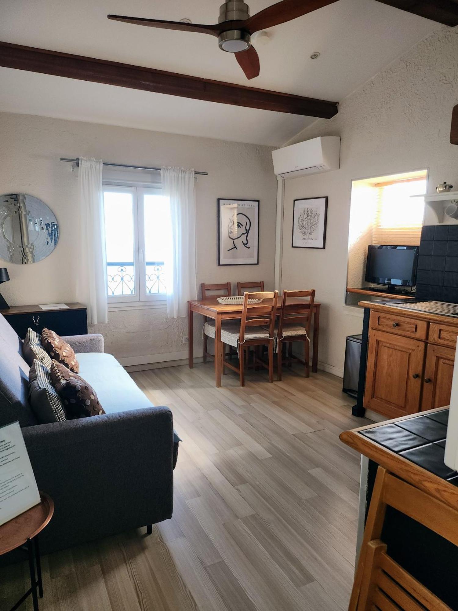 Le Mas D'Angeline, Vue Mer, Jardin Commun, Parking, Voiture Requise, 10 Min En Voiture De Monaco, Route Etroite, Pente Raide, Croisement Limite, Sea View, Shared Garden, Parking, Car Required, 10 Min Drive From Monaco, Narrow Steep Road, Limited Pass Beausoleil Eksteriør billede