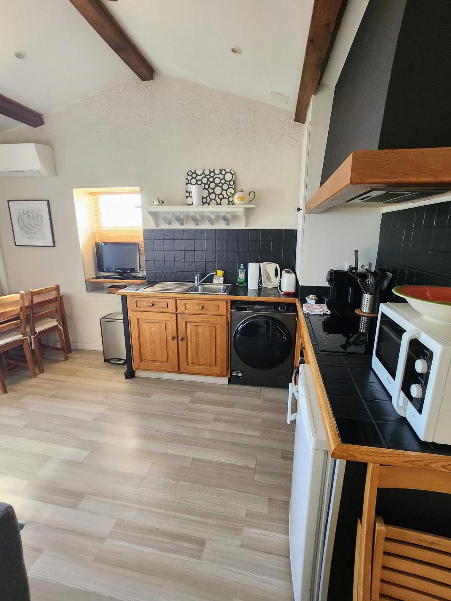 Le Mas D'Angeline, Vue Mer, Jardin Commun, Parking, Voiture Requise, 10 Min En Voiture De Monaco, Route Etroite, Pente Raide, Croisement Limite, Sea View, Shared Garden, Parking, Car Required, 10 Min Drive From Monaco, Narrow Steep Road, Limited Pass Beausoleil Eksteriør billede