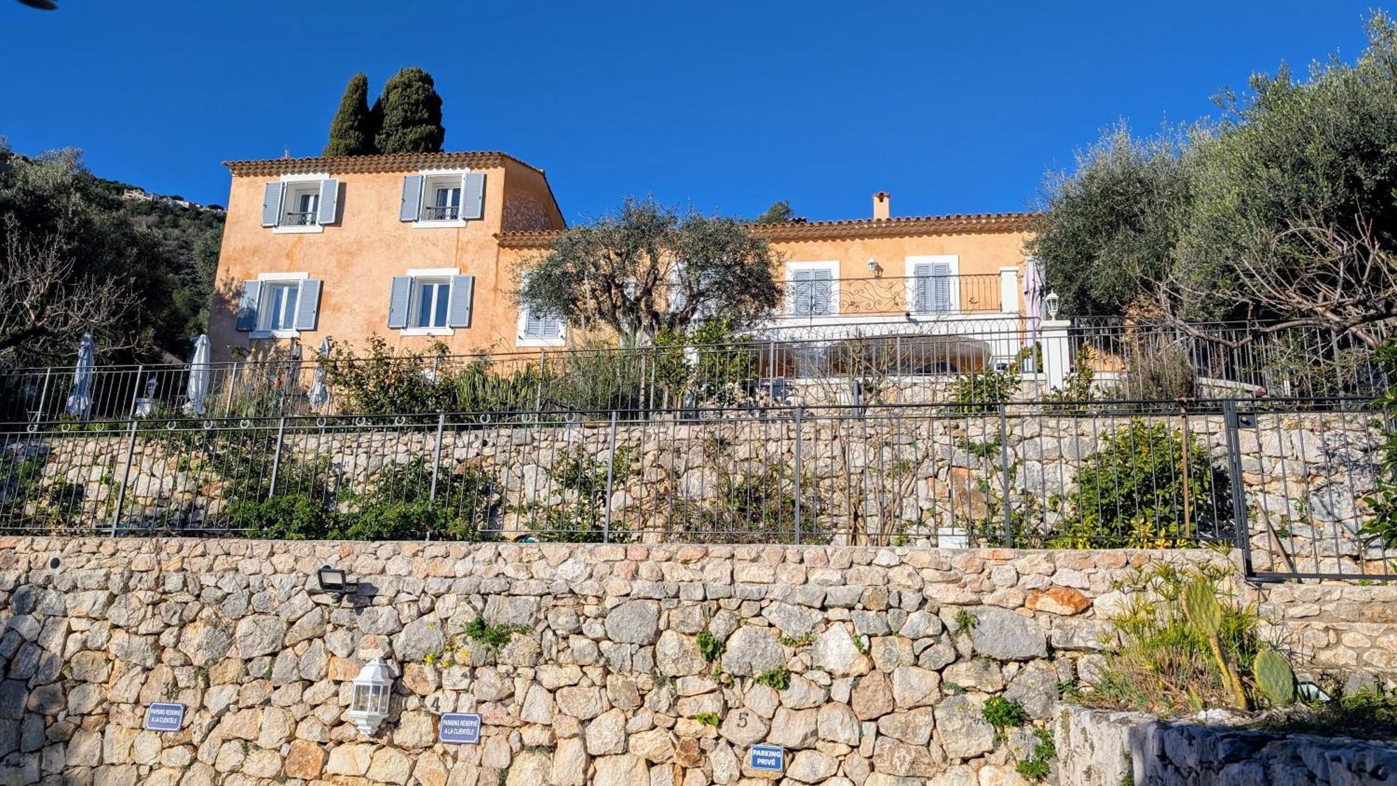 Le Mas D'Angeline, Vue Mer, Jardin Commun, Parking, Voiture Requise, 10 Min En Voiture De Monaco, Route Etroite, Pente Raide, Croisement Limite, Sea View, Shared Garden, Parking, Car Required, 10 Min Drive From Monaco, Narrow Steep Road, Limited Pass Beausoleil Eksteriør billede
