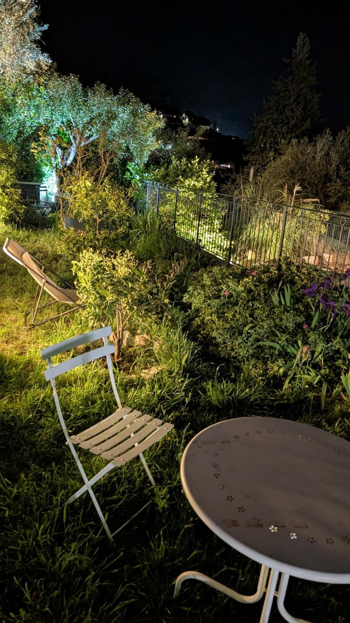Le Mas D'Angeline, Vue Mer, Jardin Commun, Parking, Voiture Requise, 10 Min En Voiture De Monaco, Route Etroite, Pente Raide, Croisement Limite, Sea View, Shared Garden, Parking, Car Required, 10 Min Drive From Monaco, Narrow Steep Road, Limited Pass Beausoleil Eksteriør billede