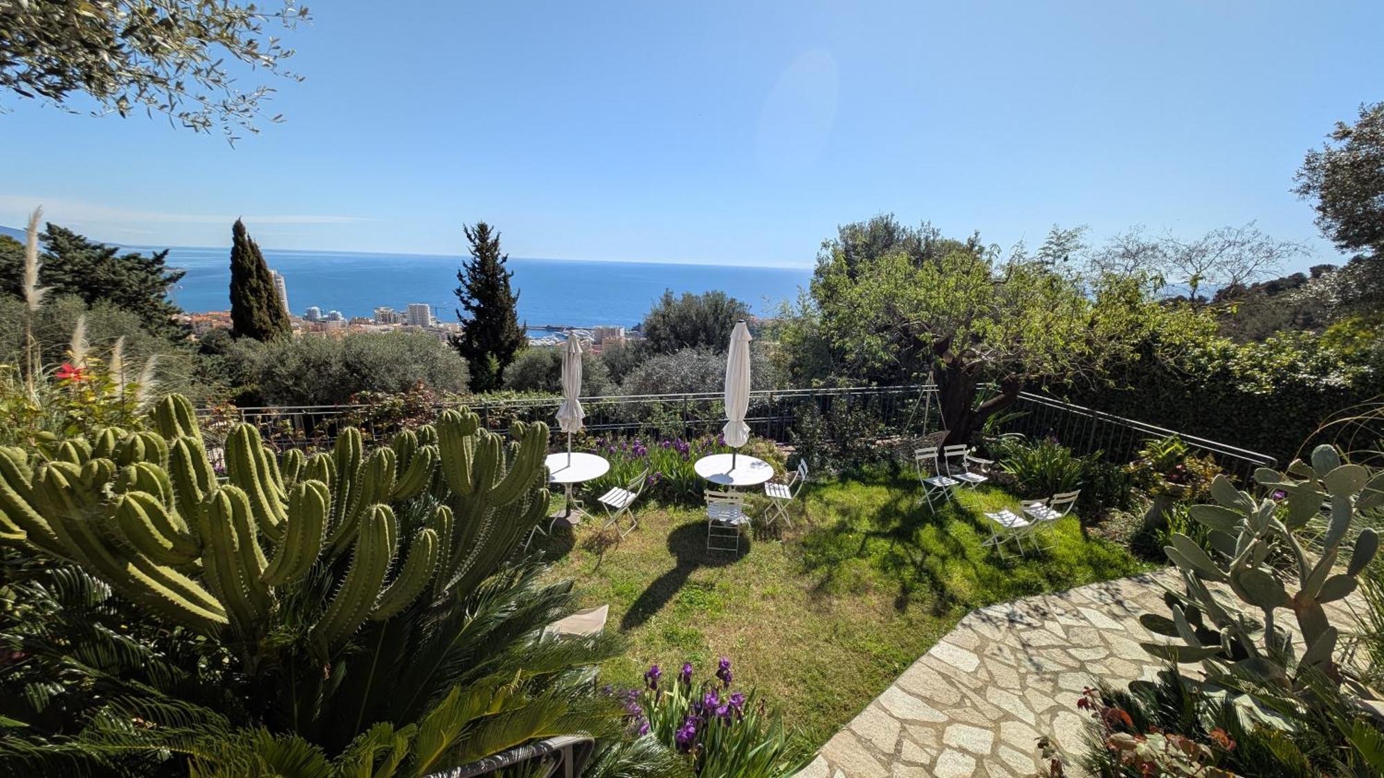 Le Mas D'Angeline, Vue Mer, Jardin Commun, Parking, Voiture Requise, 10 Min En Voiture De Monaco, Route Etroite, Pente Raide, Croisement Limite, Sea View, Shared Garden, Parking, Car Required, 10 Min Drive From Monaco, Narrow Steep Road, Limited Pass Beausoleil Eksteriør billede