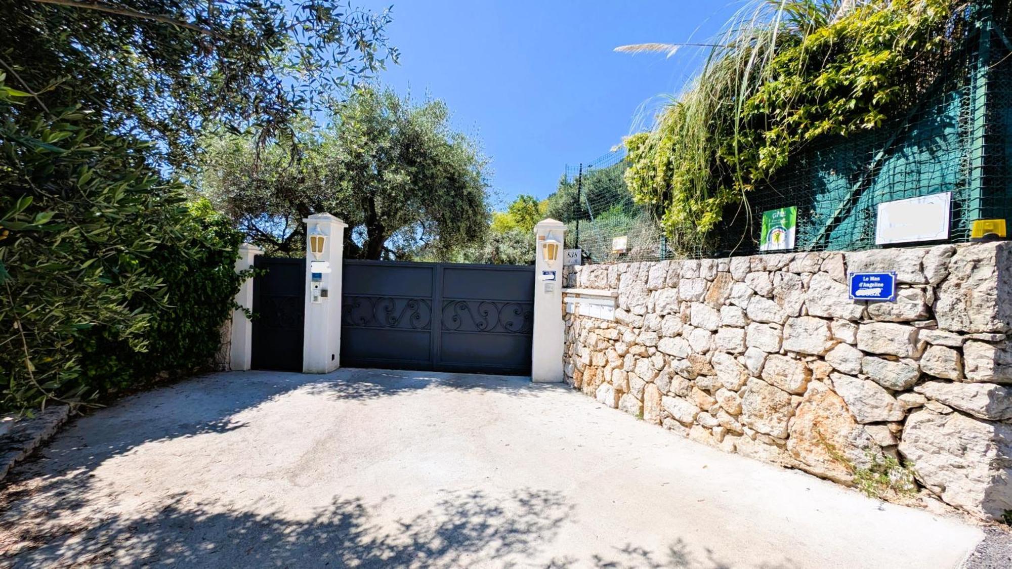 Le Mas D'Angeline, Vue Mer, Jardin Commun, Parking, Voiture Requise, 10 Min En Voiture De Monaco, Route Etroite, Pente Raide, Croisement Limite, Sea View, Shared Garden, Parking, Car Required, 10 Min Drive From Monaco, Narrow Steep Road, Limited Pass Beausoleil Eksteriør billede